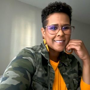 Meet your Posher, Amy